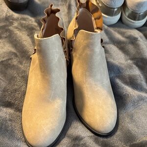 Stylish Tan Ankle Boots